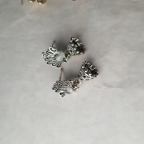 Fun Style Stud Earring Collection - Picture 3 of 9